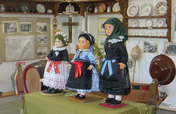 Puppen in der Maischer Heimatecke in Eching 